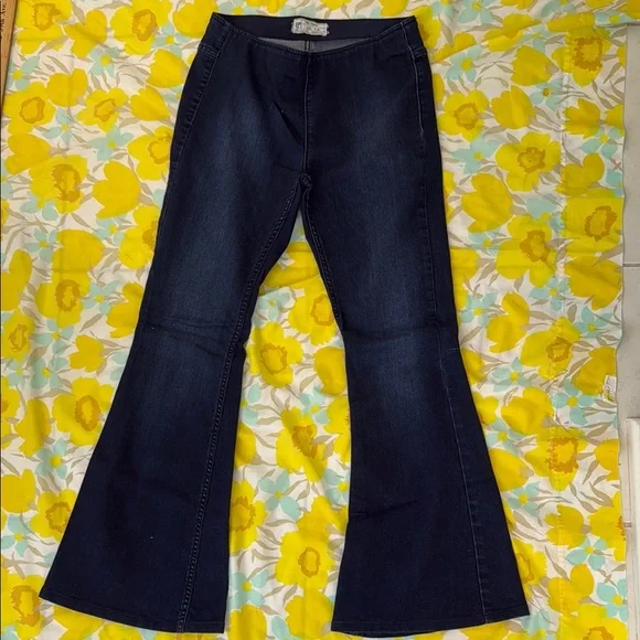 Free People Dark Blue Flared Pull On Jeans Sz 28 - Picture 1 of 4
